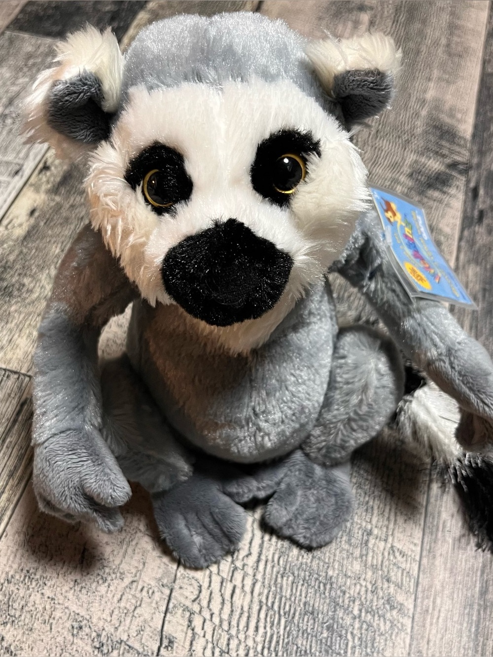 Webkinz lemur with sealed code